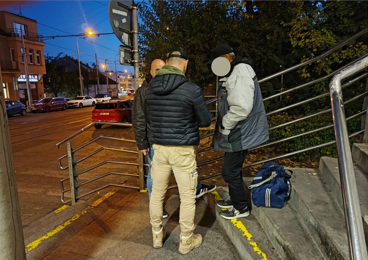 Viditelná přítomnost policistů v problémových lokalitách je klíčová pro bezpečnější ulice
